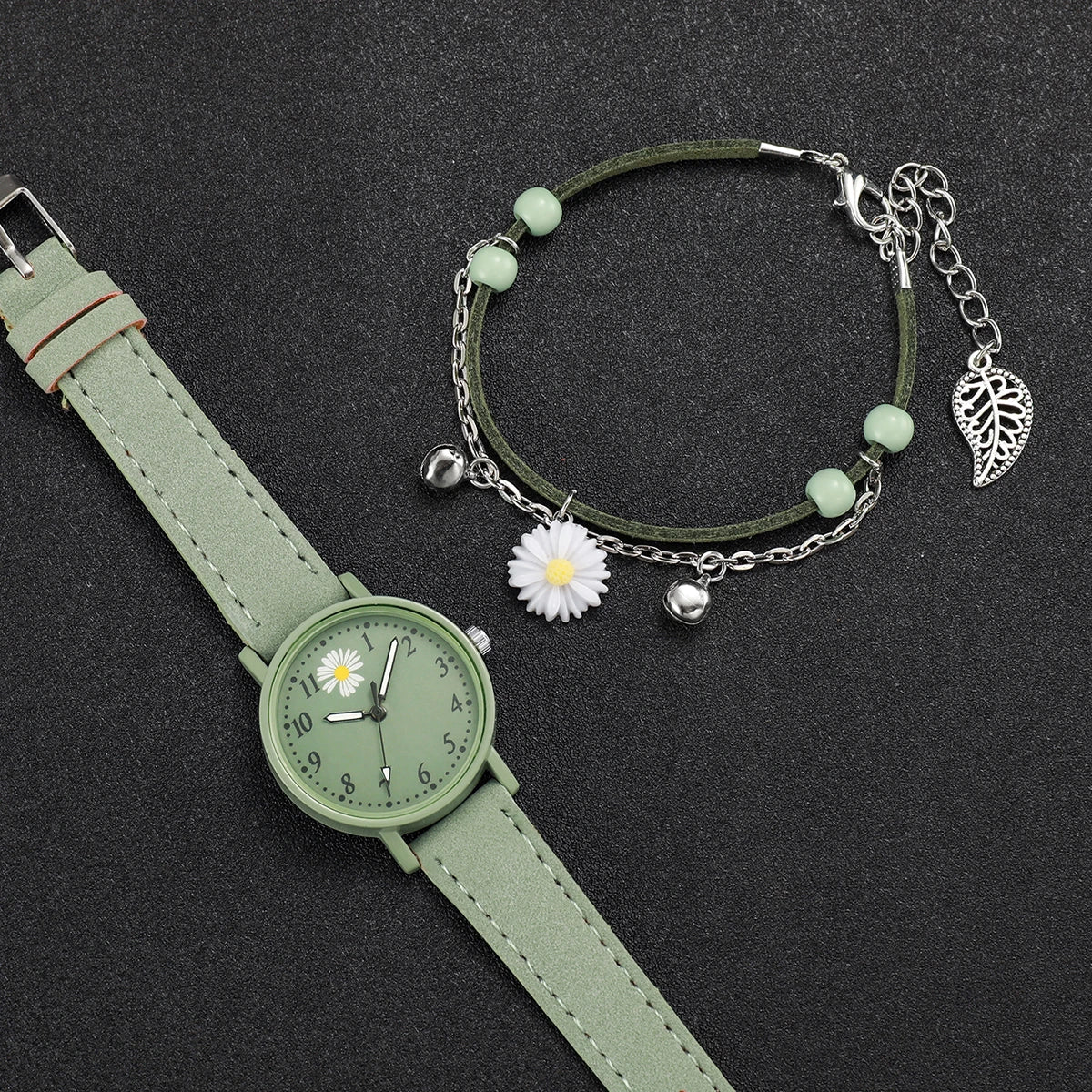 Women's Daisy Dial Leather Watch&Green Flower Bracelet