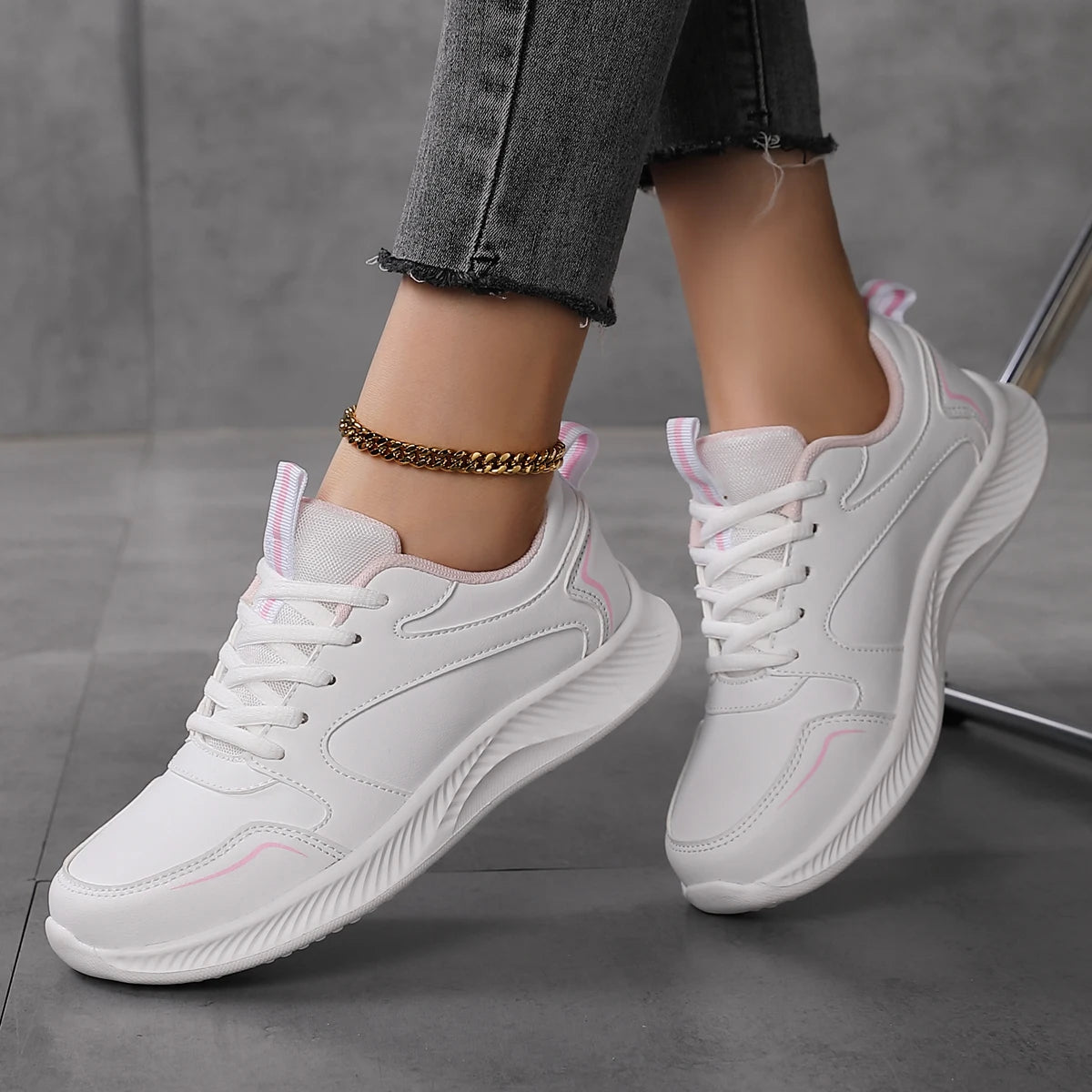 Woman Tennis Sneakers